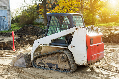 Residential Demolition Excavator - Winnipeg Demolition - Home Demolition - Garage Demolition - Kloos Hauling & Demolition
